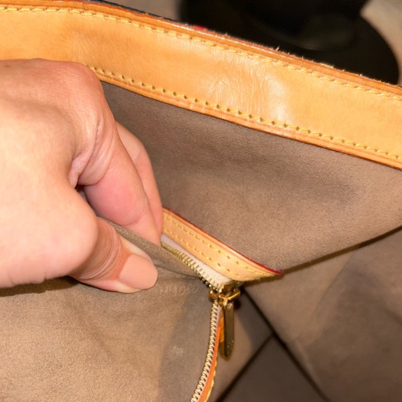 Louis Vuitton Multicolor Aurelia MM - Picture 14 of 15